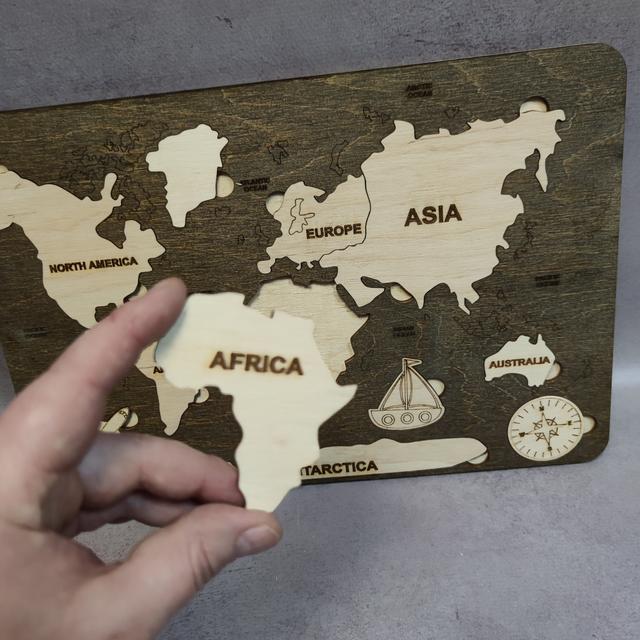 Деревянный пазл Карта мира. Английский язык