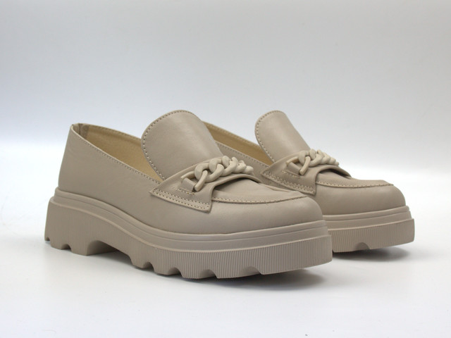 Легкие бежевые лоферы кожаные туфли мокасины женская обувь больших размеров Cosmo Shoes lOfEr Beige BS