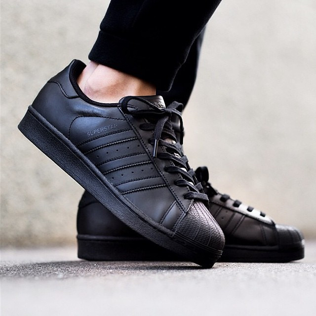 

Кроссовки в стиле Adidas Superstar Supercolor Black мужские 42