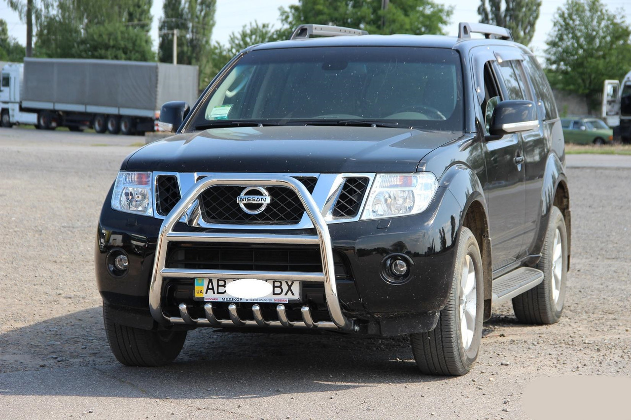 Nissan Pathfinder с кенгурятником