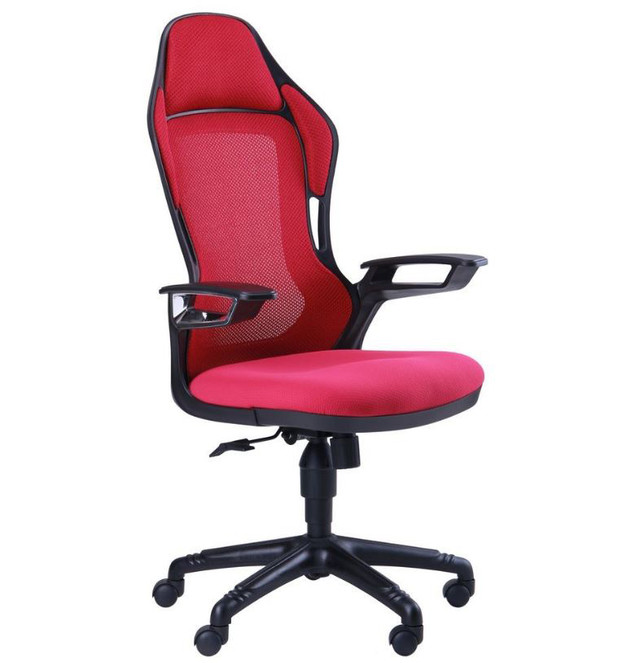Кресло Racer сетка красная/каркас черный. Ткань сиденья - сетка дублированная 100 % полиэстер с плотностью 350 г/м. кв. Ткань спинки - сетка 100% полиэстер с плотностью 500 г/ м.кв.