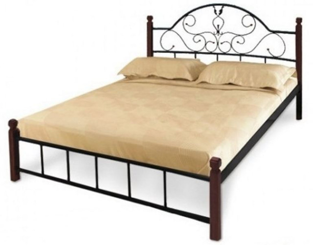 Кровать металлическая двуспальная Анжелика на деревянных ножках