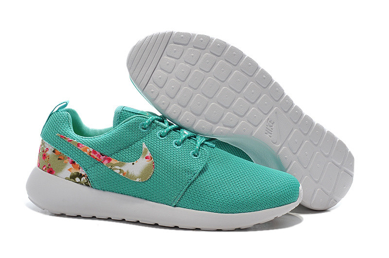 

Кроссовки женские Nike Roshe Run / RRW-135 (Реплика)