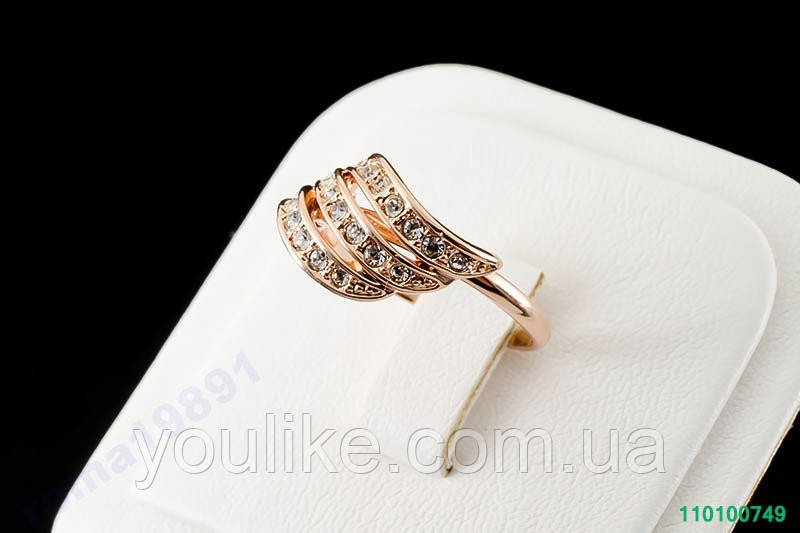 

Кольцо. Покриття ЗОЛОТО. 19мм. SWAROVSKI. 0749