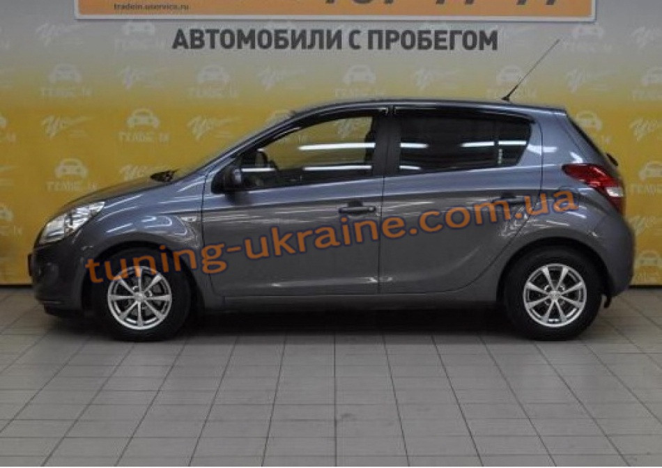 

Дефлекторы окон (ветровики) COBRA-Tuning на HYUNDAI I20 HB 5D 2009+