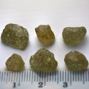 

ПРИРОДНЫЙ Гранат Grossular 28,89 кт, SI