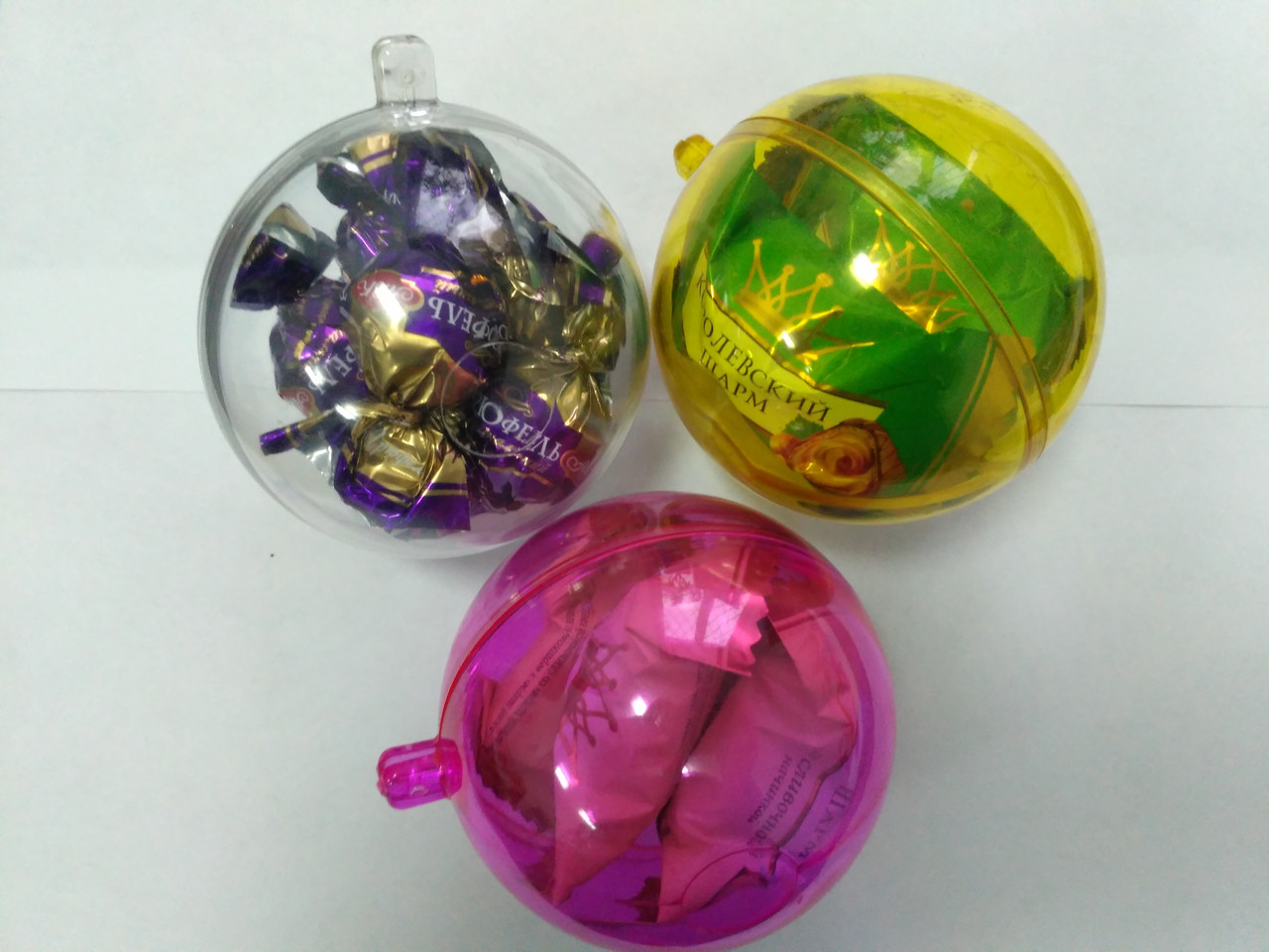 Новогодний прозрачный разъемный шар для конфет