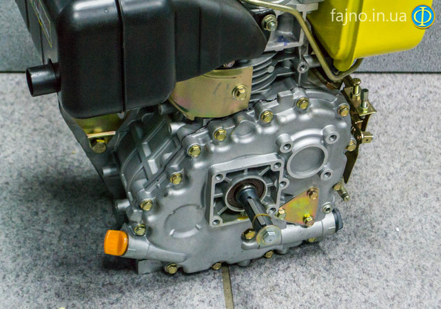 Дизельный двигатель Кентавр ДВС 210Д (шпонка, 4,2 л.с.)