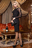 Красиве замшеве приталені плаття з гипюровыми рукавами чорного кольору, фото 3
