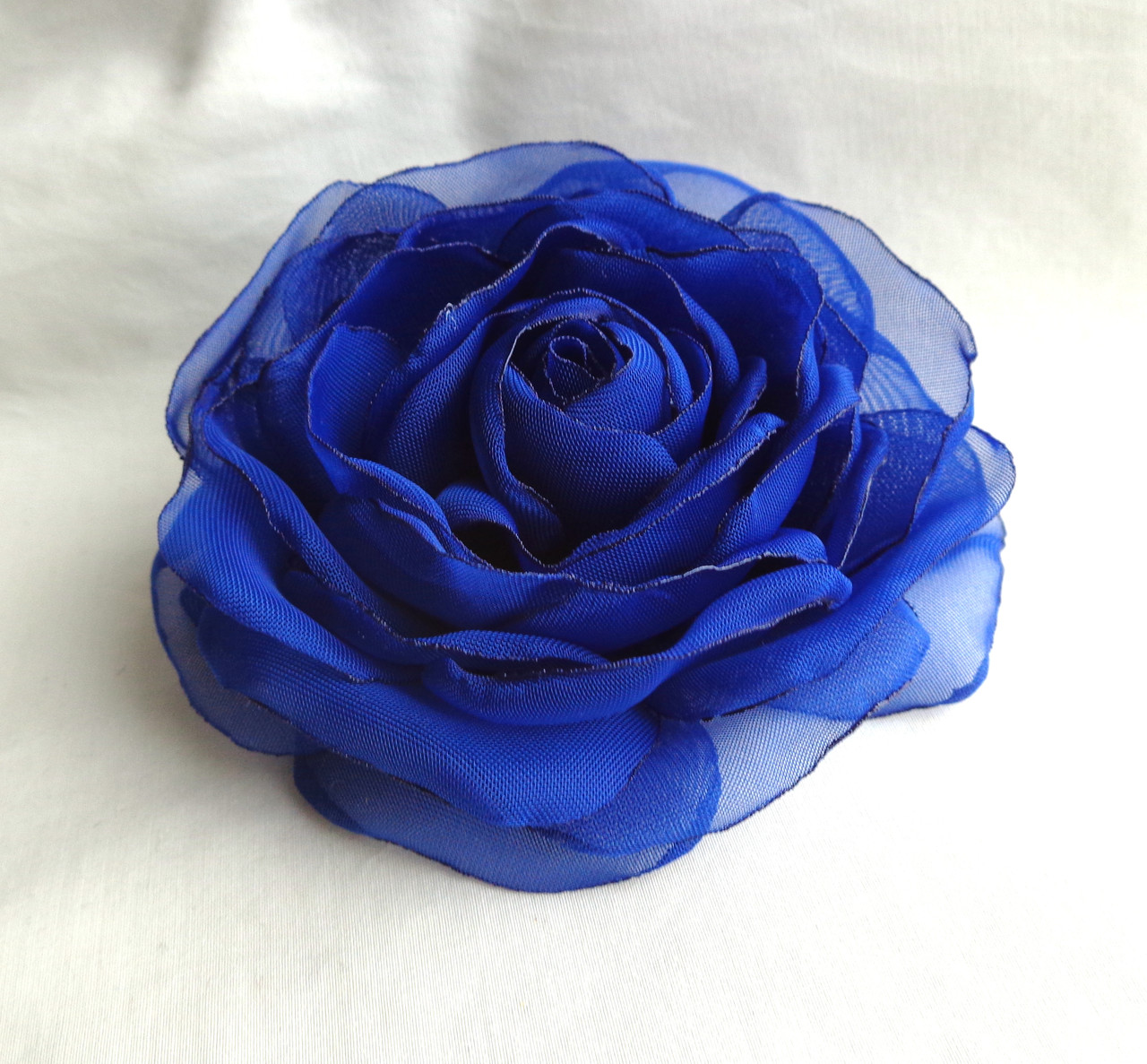 Брошь цветок из ткани ручной работы "Роза Васильковый Сон"-в интернет-магазине AnnaRose