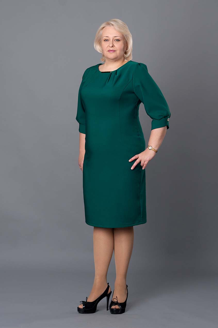 Валберис платья 60 размер. Платье зеленого цвета 52 размер классика Гари Вебер. П да тья для пожилых женщин. Платья для женщин 50 лет. Красивые платья для женщин 50 лет.