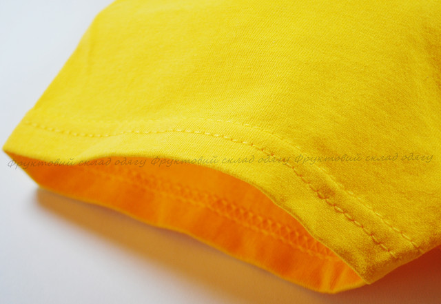 Солнечно-жёлтая мягкая женская футболка 