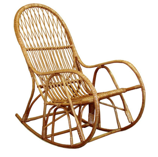 Кресло-качалка КК-3. Габариты – ширина 56 см, глубина 95 см, высота 102 см.
