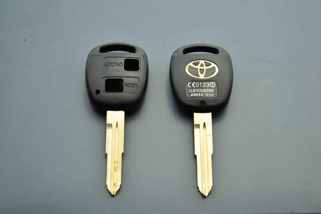 Корпус ключа Toyota (Тойота) 2 кнопки, лезвие TOY41
