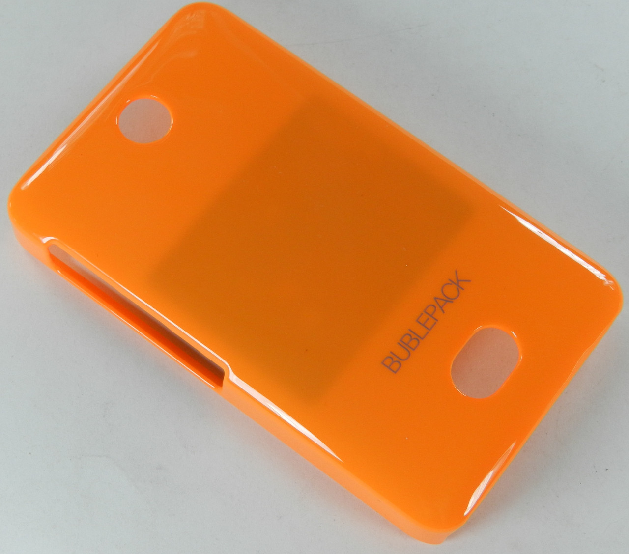 пластиковый чехол на Nokia Asha 501 оранжевый