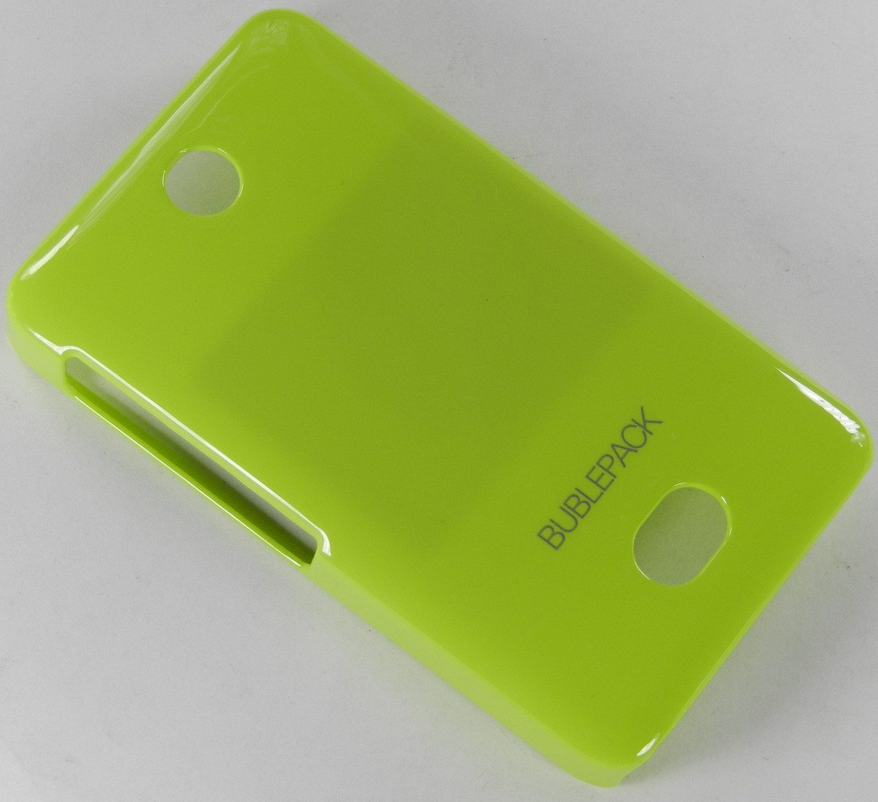 пластиковый чехол на Nokia Asha 501 зеленый
