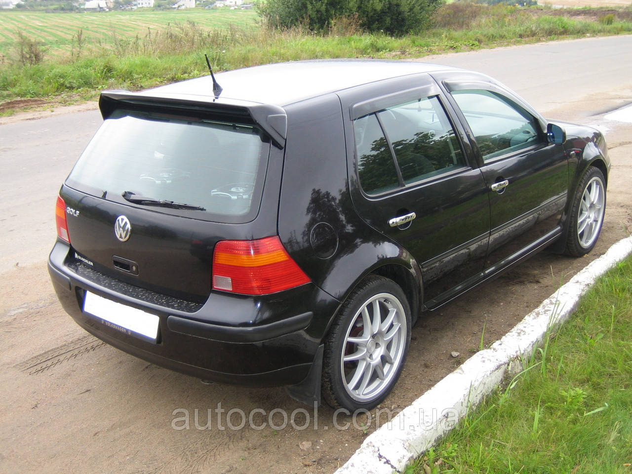 Спойлер крышки багажника Volkswagen Golf 4 1997-2005 г.в.: продажа, цена в  Чернигове. Спойлеры от "AutoCool (Ауто кулл)" - 565845746