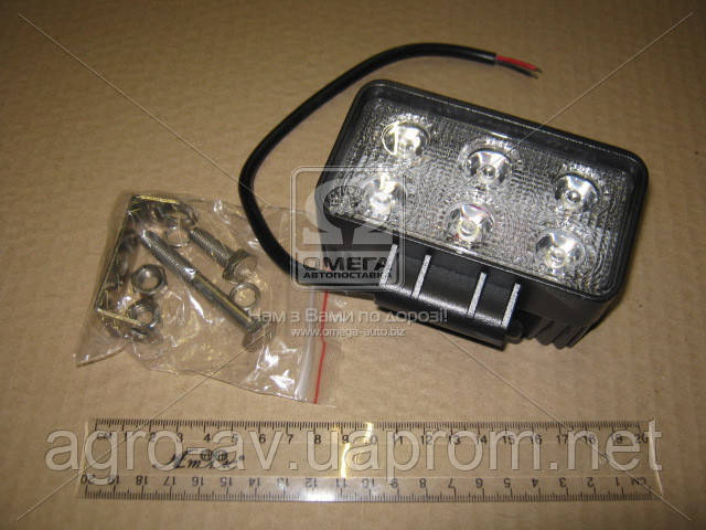 

Фара (453701045)LED прямоугольная 18W, 6 ламп, 110*114,5мм, узкий луч (ТМ JUBANA)