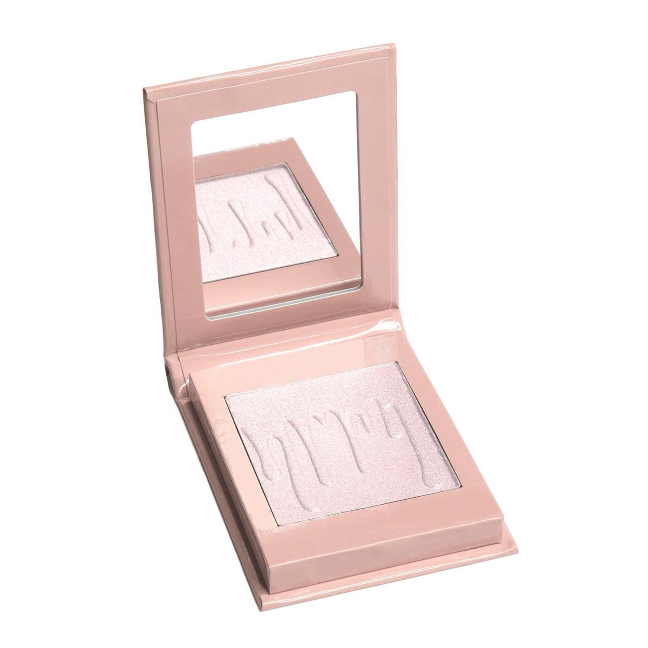 

Хайлайтер Kylie Pressed Illuminating Powder Cotton Candy Cream