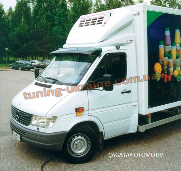 

Козырек на лобовое стекло Omsa на Mercedes Sprinter 1995-2006