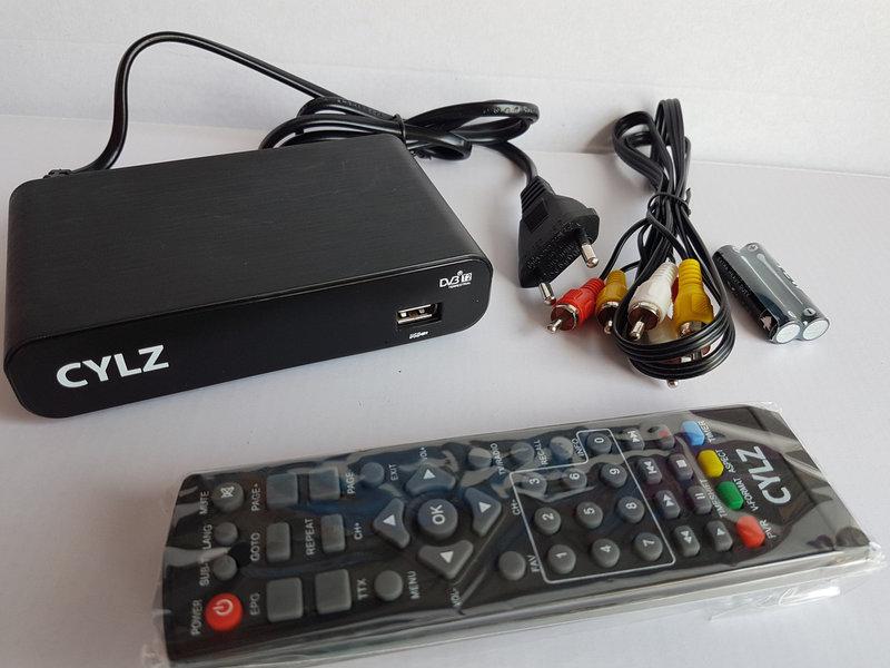 Цифровой телевизионный приемник DVB-Т2 CYLZ HDT2-1708 с функцией записи 