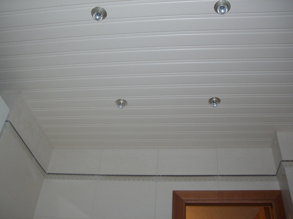 Реечный алюминиевый подвесной потолок: преимущества и применение | Название сайта