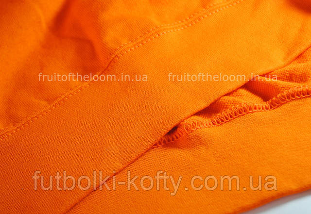Оранжевый мужской  лёгкий свитер 