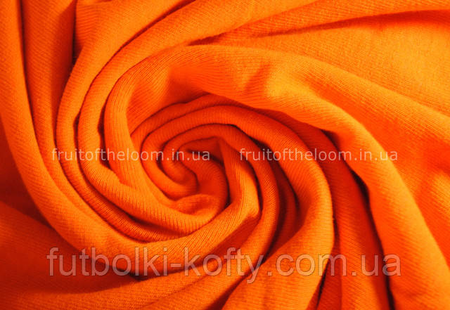 Оранжевый  мужской  лёгкий свитер 