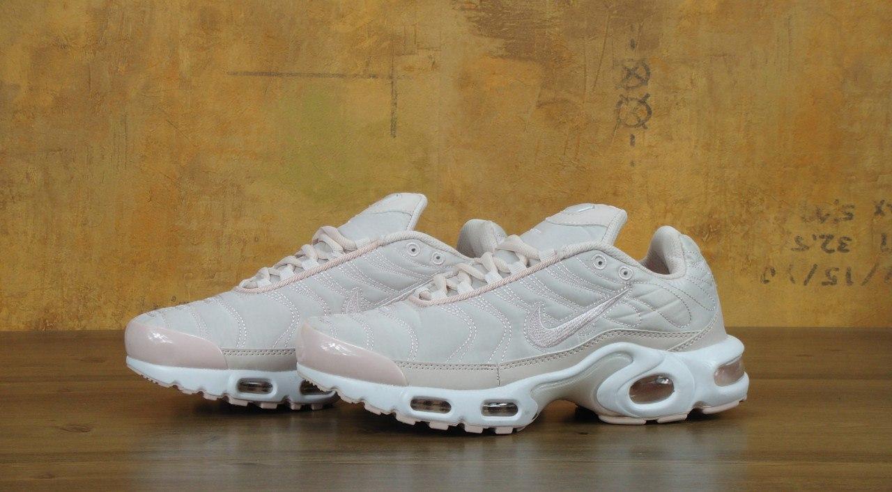 

Кроссовки женские Nike Air Max Tn+ 30533 светло-розовые