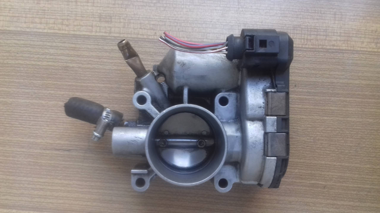 

Дроссельная заслонка Volkswagen , Audi , Seat 1.0 , 1.4 Bosch 0 280 750 095