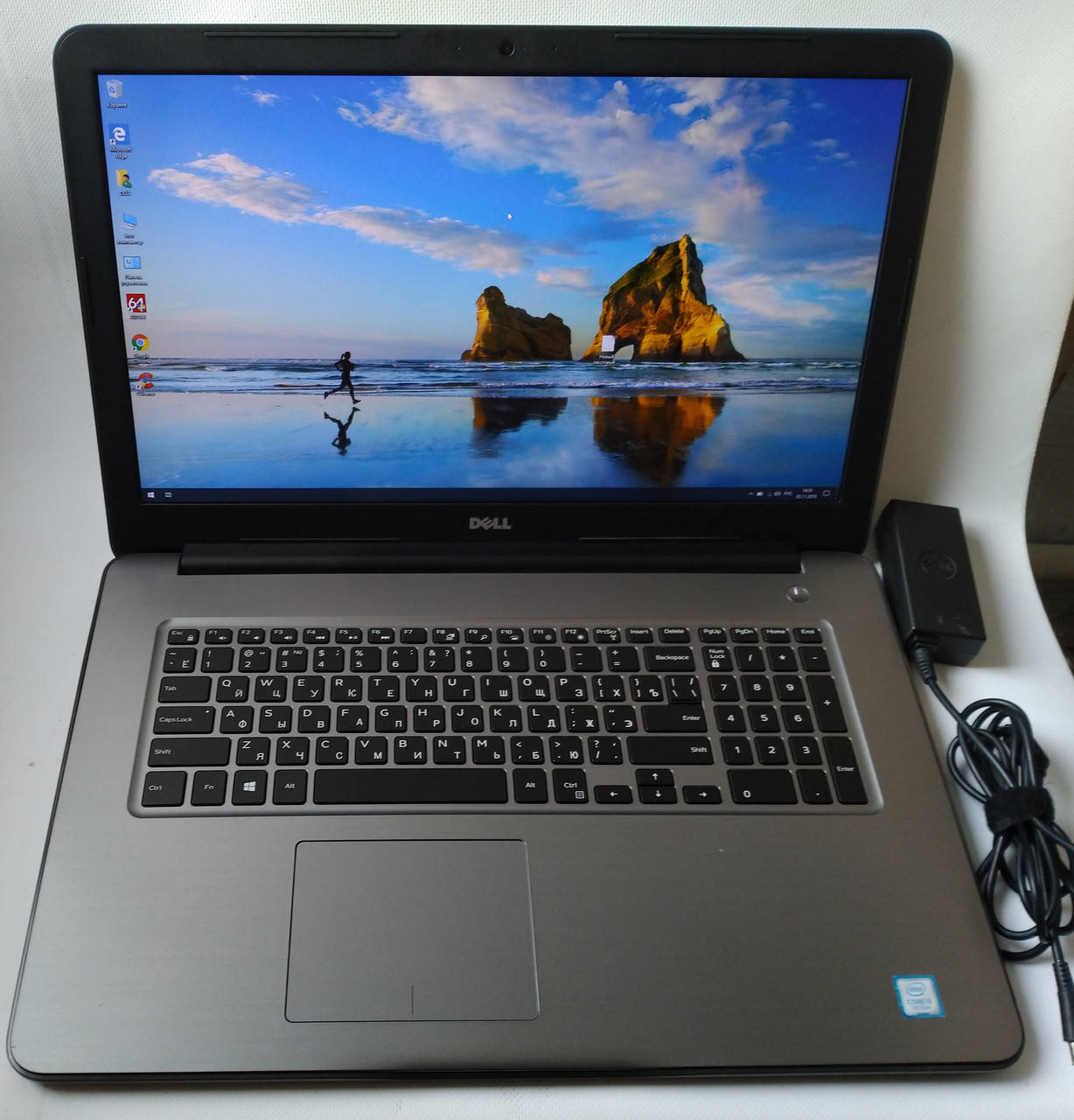 

Dell 5767 17.3"HD+ Core™i5-7200U// 8GB DDR4//2TB//DVD/Лицензия Win10, Серый