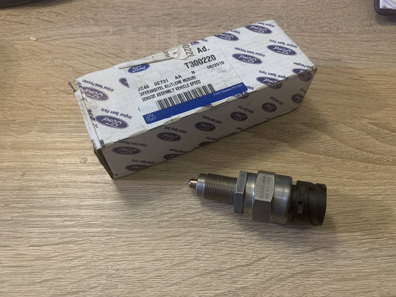 

Датчик блокировки дифференциала Ford Cargo T300220