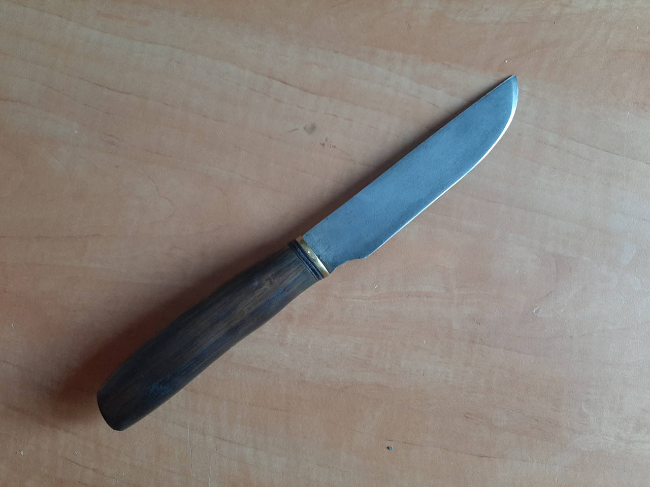 

Кованый нож ручной работы сталь 65-Г туризм классический лесной финский -1