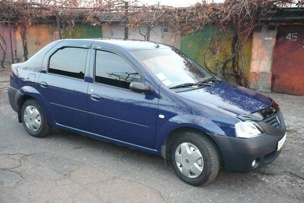 

Дефлектор капота (мухобойка) Dacia Logan 2004-2012 (ANV)