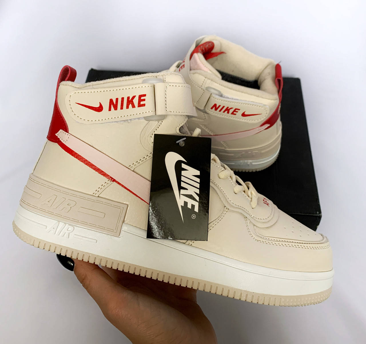 

Зимние кроссовки высокие женские на меху Nike Air Force High размеры 36,37,38,39,40,41 25.5, Бежевый