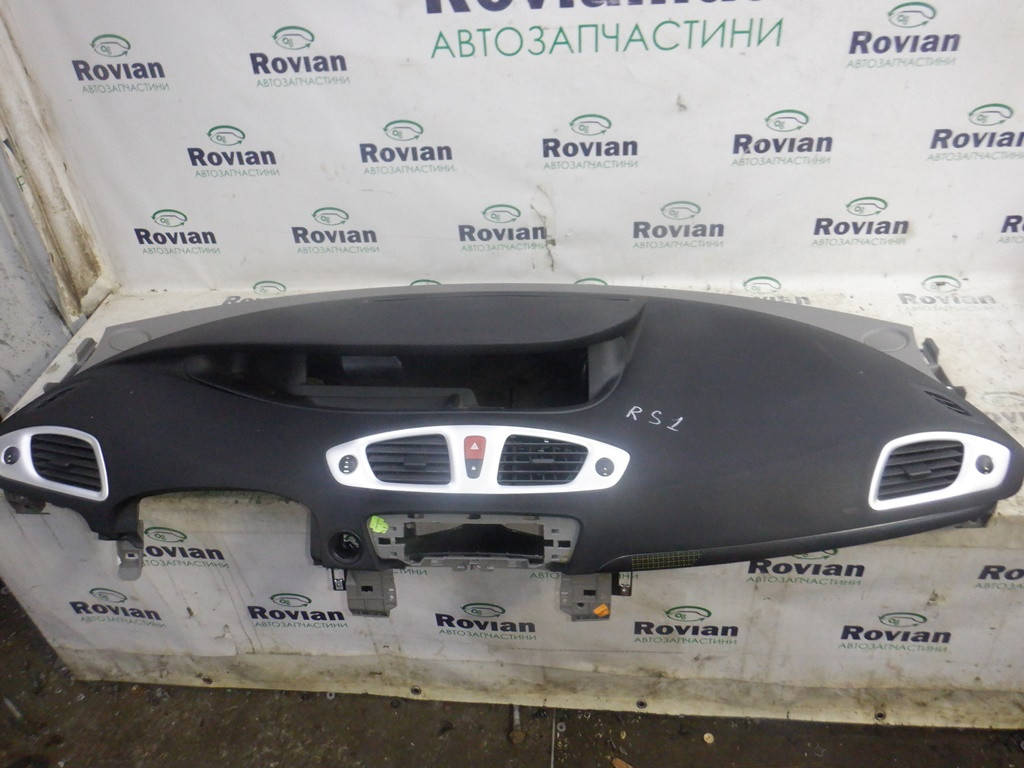 

Б/У Панель приборов Renault SCENIC 3 2009-2013 (Рено Сценик 3), 681000016R (БУ-218416)