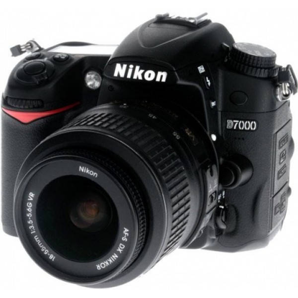 

Зеркальный фотоаппарат Nikon D7000 kit 18-55