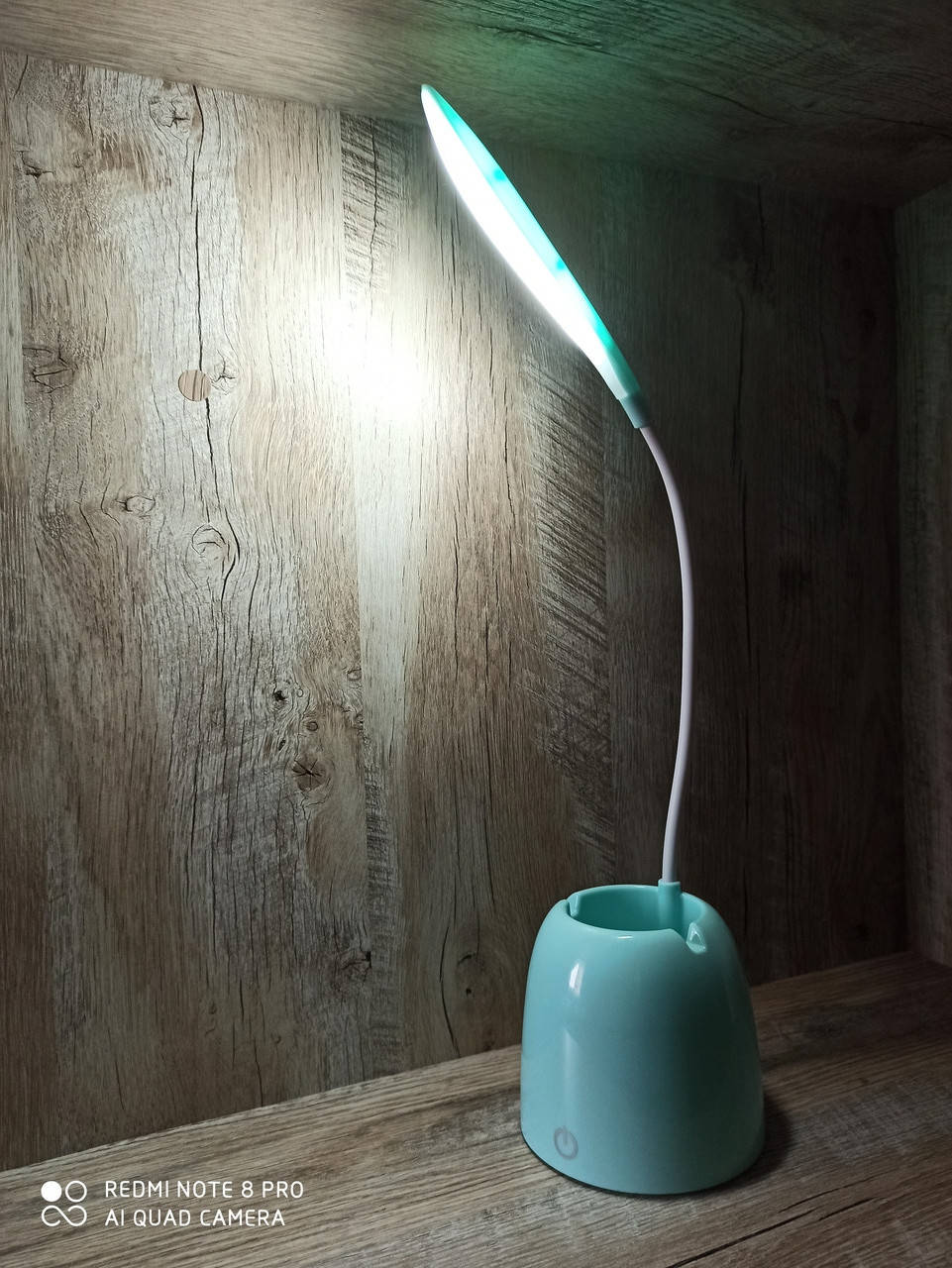 

Гибкая настольная LED лампа с сенсорной регулировкой яркости, Белый