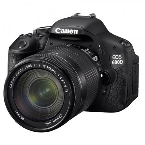 

Фотоаппарат Canon EOS 600D kit 18-135