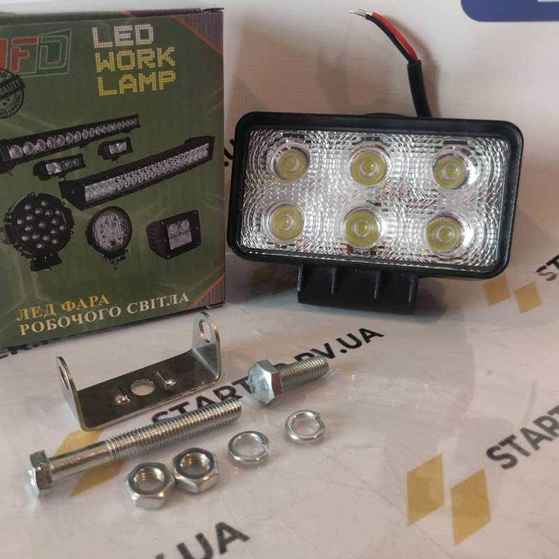 

Лед фары на трактор - LED фара прямоугольная 6 диодов - 18 Вт, Черный